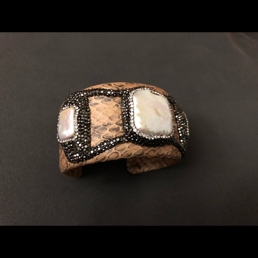 Handmade leather bracelet